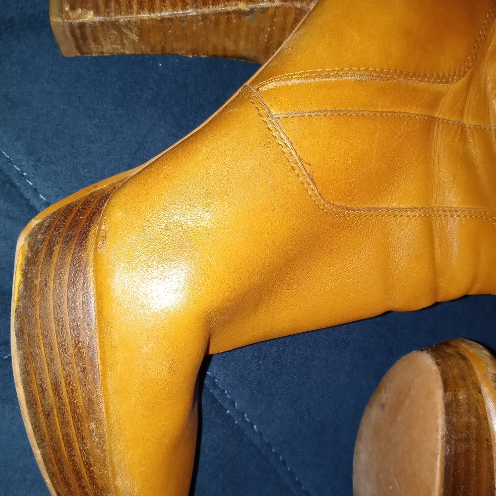 Boots - Picture 2 of 13